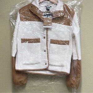 The North Face Women's Cream and Tan Teddy Jacket